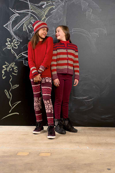 Pullover, Mütze und Armstulpen